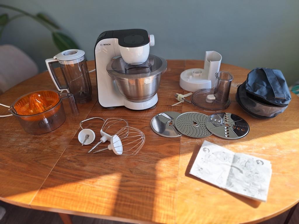 Bosch MUM5 keukenmachine met uitgebreide accessoireset, Witgoed en Apparatuur, Keukenmixers, 3 tot 4 liter, Ophalen of Verzenden
