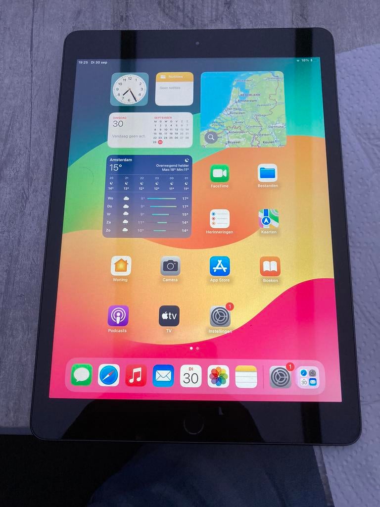 iPad 8e generatie zo goed als nieuw wifi en 4G, Computers en Software, Apple iPads, 10 inch, 32 GB, Apple iPad, Zwart