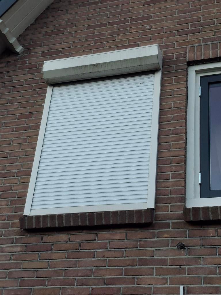 Rolluiken *wit*T.E.A.B 3x, Doe-het-zelf en Verbouw, Rolluiken, Ophalen, Gebruikt, Wit, 100 tot 150 cm