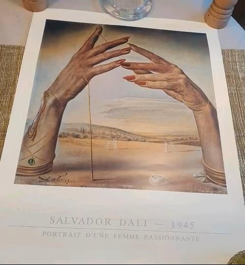 Affiche Salvador Dali 1945 Portrait d'un femme passionnante, Antiek en Kunst, Kunst | Litho's en Zeefdrukken, Ophalen