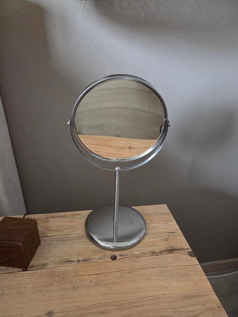 Staande scheerspiegel vergrootspiegel, Minder dan 50 cm, Rond, Ophalen of Verzenden, Zo goed als nieuw