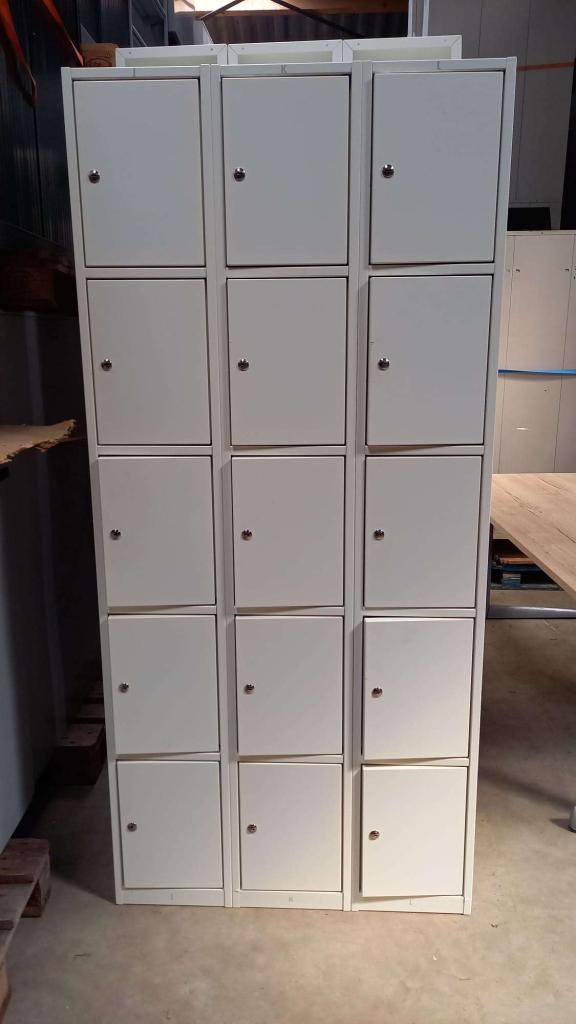 5 vaks lockerkast, Ophalen, Gebruikt, -, -
