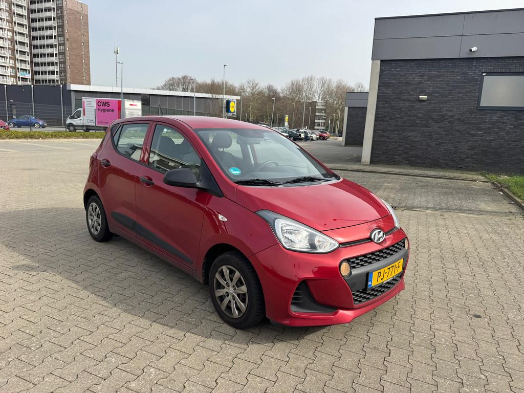 Hyundai I10 1.0i i-Motion, Voorwielaandrijving, Stof, Gebruikt, 4 stoelen