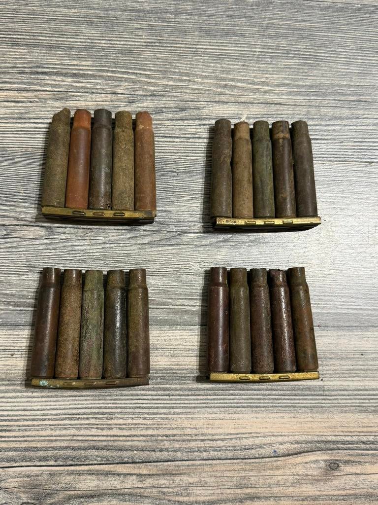 Lot 4x Bodemvondst K98 Hulsjes met Duitse Clipjes WW2, Verzamelen, Ophalen of Verzenden, Landmacht, Duitsland, Hulzen of Bodemvondsten