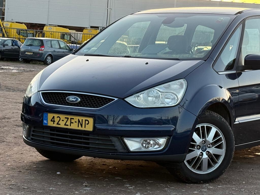 Ford Galaxy 2.0-16V Ghia/ 7PRSN/ NIEUWE APK, Voorwielaandrijving, Gebruikt, Blauw, 7 stoelen