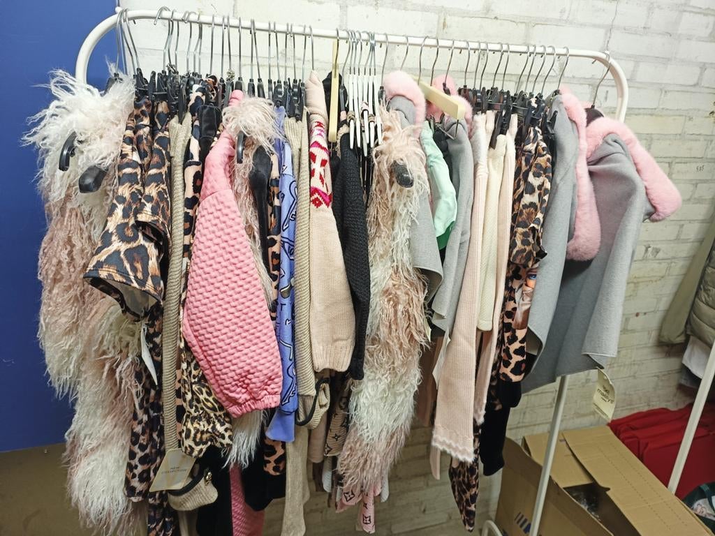 Diverse partijen nieuw, Ophalen