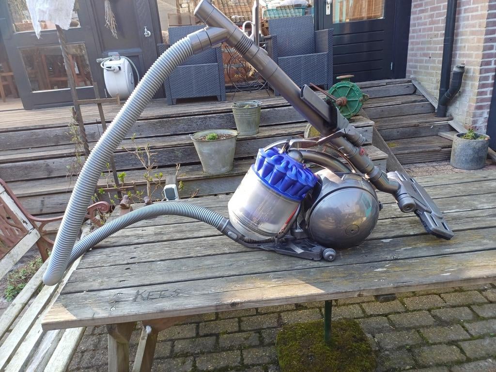 Dyson DC37 stofzuiger, Gebruikt, Stofzuiger, Dyson, Ophalen of Verzenden