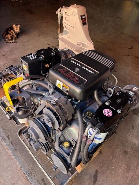 Volvo Penta 4.3GL Vortec complete aandrijflijn, Ophalen, Binnenboordmotor, Zo goed als nieuw, Benzine