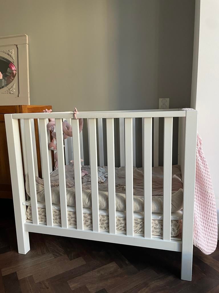 NIEUWSTAAT witte The wood factory box Jollein Koekka Meyco, Ophalen of Verzenden, Nieuw, Vierkant, In hoogte verstelbaar