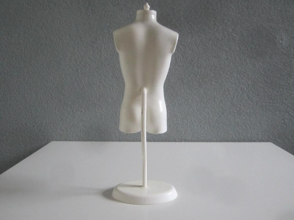 Mini paspop merk Mattel leuk voor Barbie kleding, Ophalen of Verzenden, Gebruikt, Accessoires