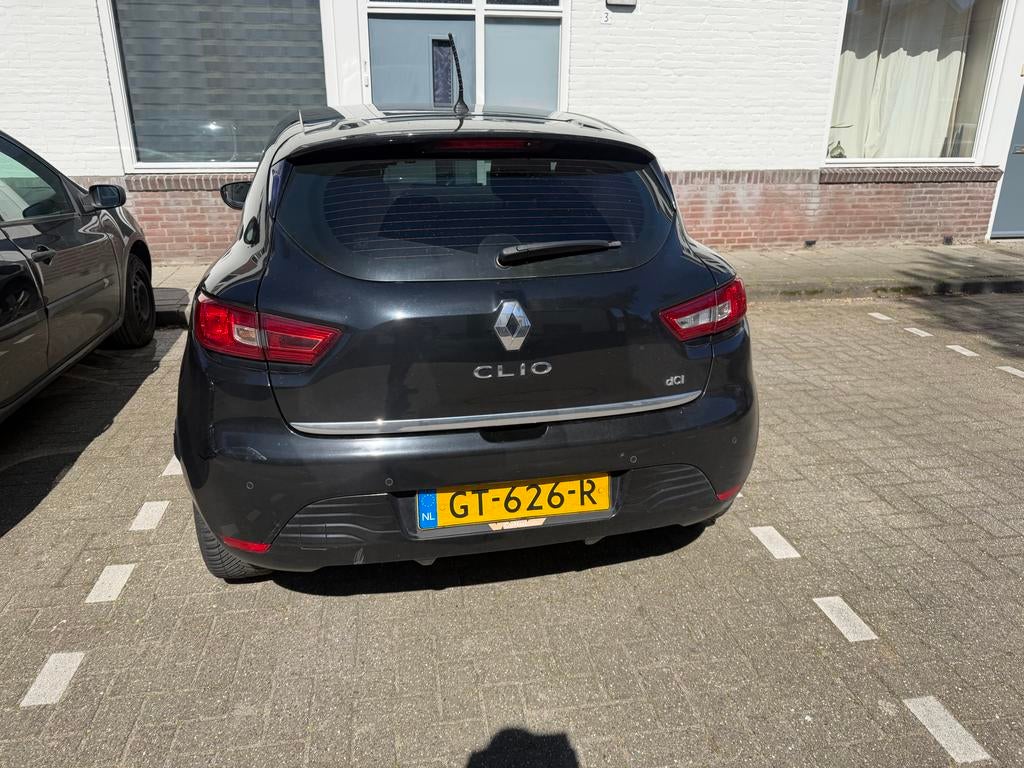 Renault Clio 1.5 DCI 66KW 5-DRS 2015 Zwart, Auto's, Renault, Voorwielaandrijving, 1046 kg, 4 cilinders, 96 €/maand