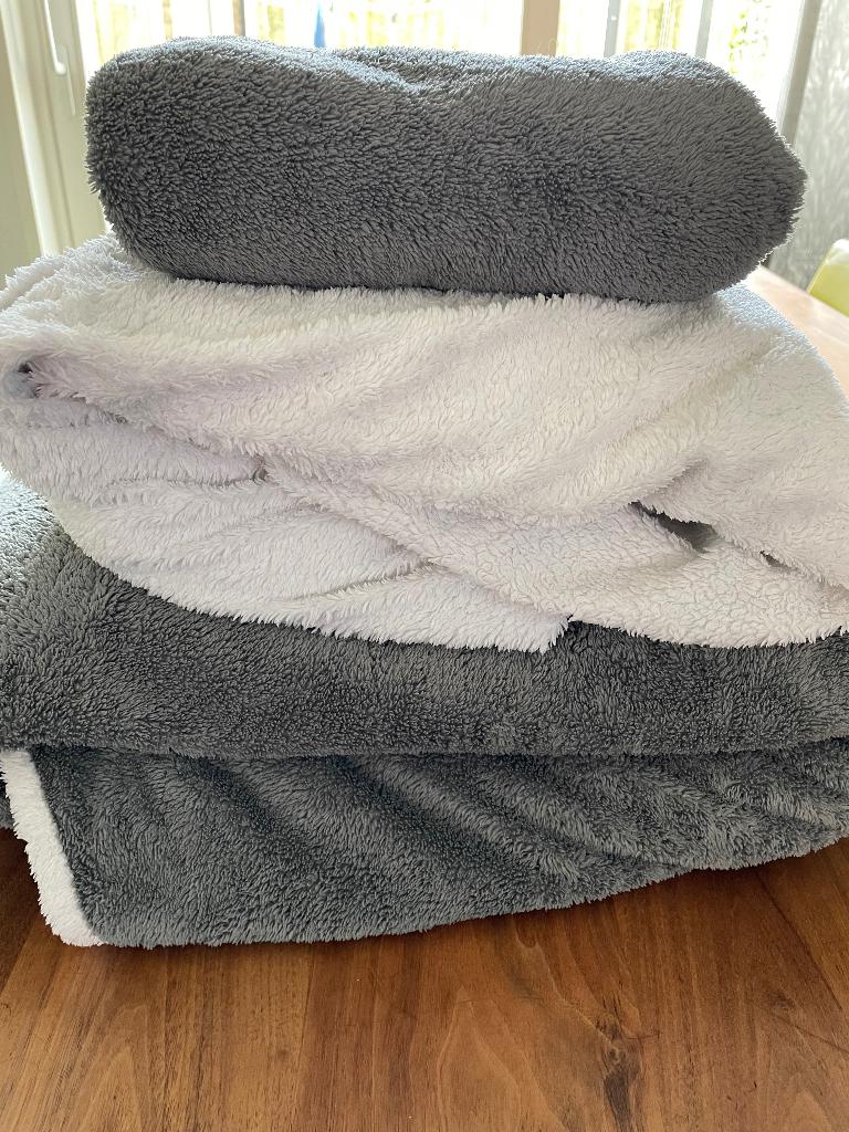 Optidee Opti-pluche dekbedovertrek, hoeslaken en kussensloop, Eenpersoons, Dekbedovertrek, Ophalen of Verzenden, Zo goed als nieuw