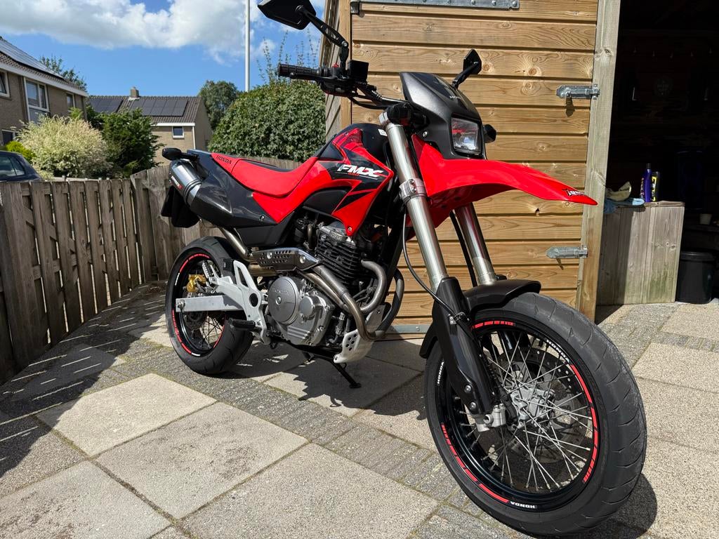 Honda FMX 650 lage kilometerstand en zeer netjes