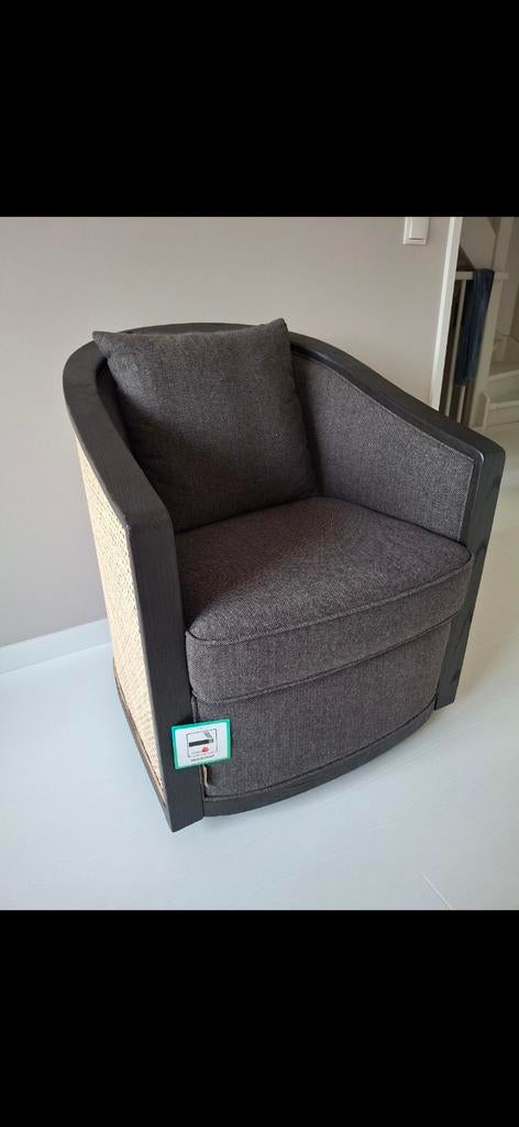 Dutchbone stoel, Ophalen