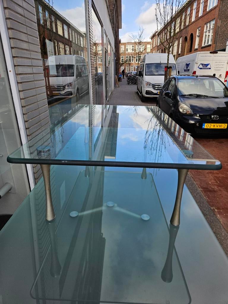 Rolf Benz salontafel 140 x 80 cm met glazen blad, Huis en Inrichting, Ophalen, Gebruikt, 100 tot 150 cm, 50 tot 100 cm