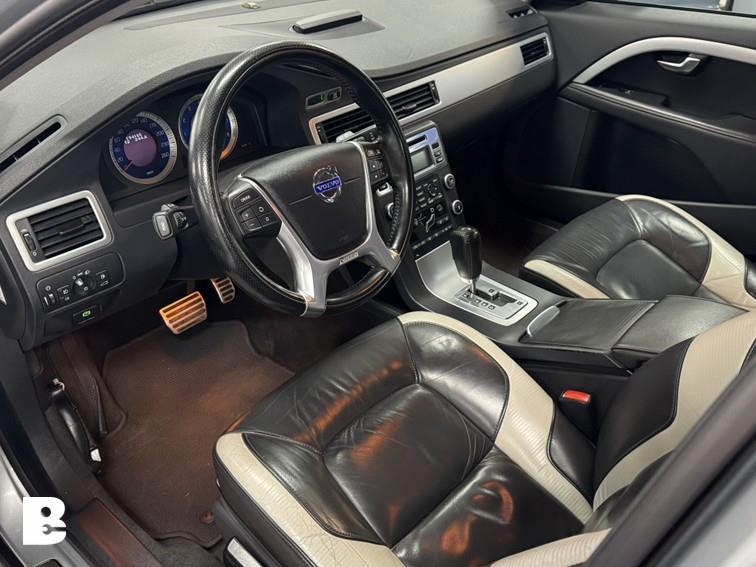 Volvo V70 2.0T R-Edition, Zwart, 4 cilinders, 1558 kg, 93 €/maand