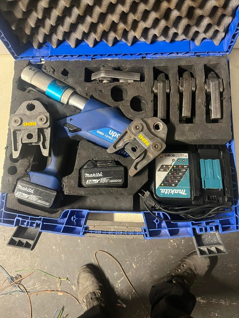 Uponor perstang, Doe-het-zelf en Verbouw, Ophalen of Verzenden, Zo goed als nieuw