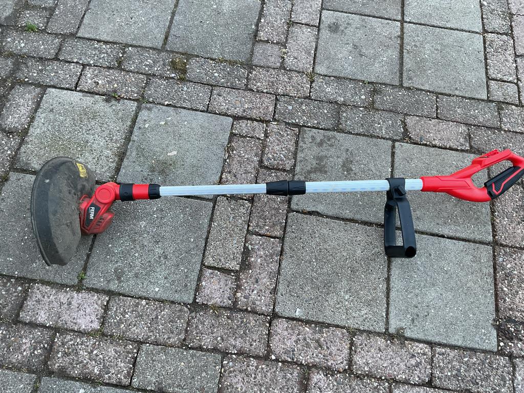 Ferm grastrimmer, Ophalen, Gebruikt, 30 tot 50 cm, Elektrisch