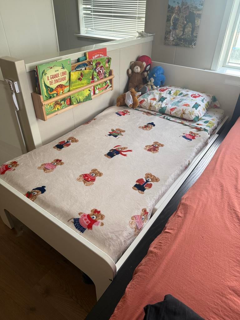 IKEA SNIGLAR kinderbed wit met matras – goede staat, Ophalen, 70 tot 85 cm, 140 tot 160 cm, Zo goed als nieuw