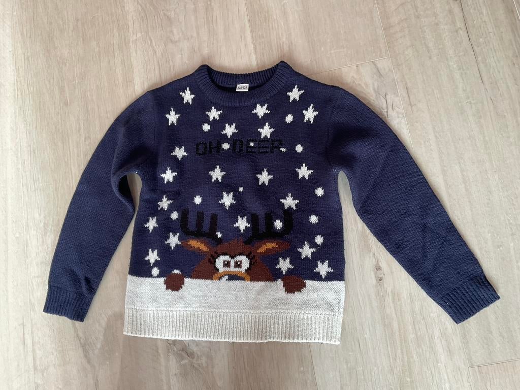 Leuke kersttrui met rendier en sterren - Maat 122/128, Kinderen en Baby's, Kinderkleding | Maat 122, Ophalen of Verzenden, Gebruikt