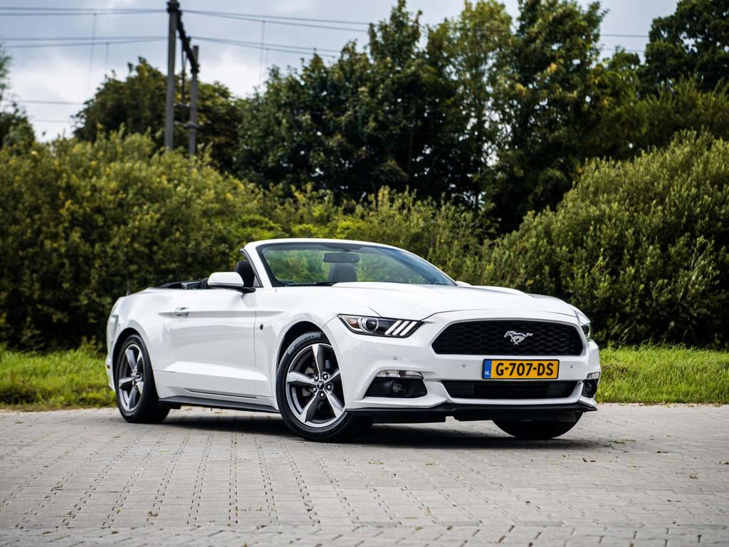 Ford Mustang Convertible 3.7 V6 305PK Automaat Camera Airco, Auto's, Automaat, Gebruikt, Euro 6, Cabriolet
