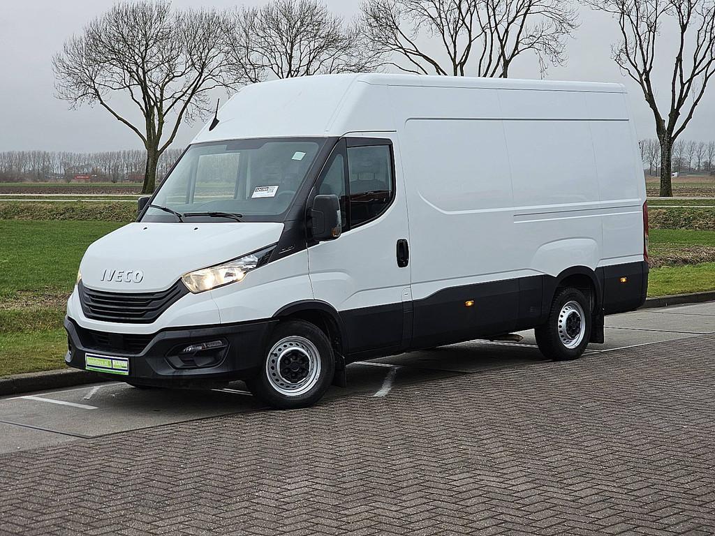 Iveco Daily 35S14V 2.3 352 L2H2 Airco Cruise Control PDC Ach, Gebruikt, Iveco, Wit, Bedrijf