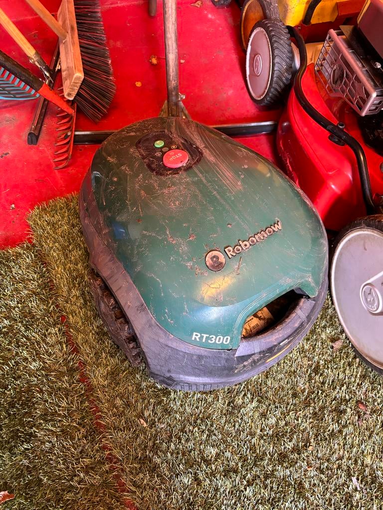 Robomow RT300 robotmaaier, Ophalen, Gebruikt, 20 tot 25 cm