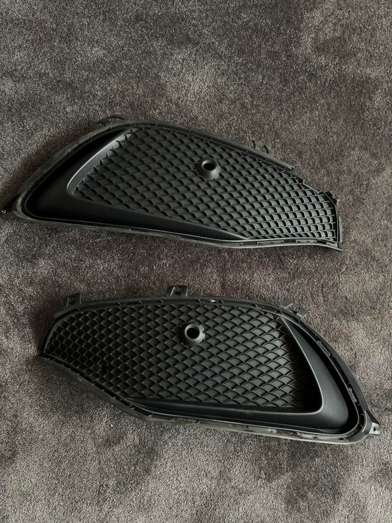 Super nette bumper mistlamp kappen Mercedes CLA, Ophalen of Verzenden, Voor, Bumper