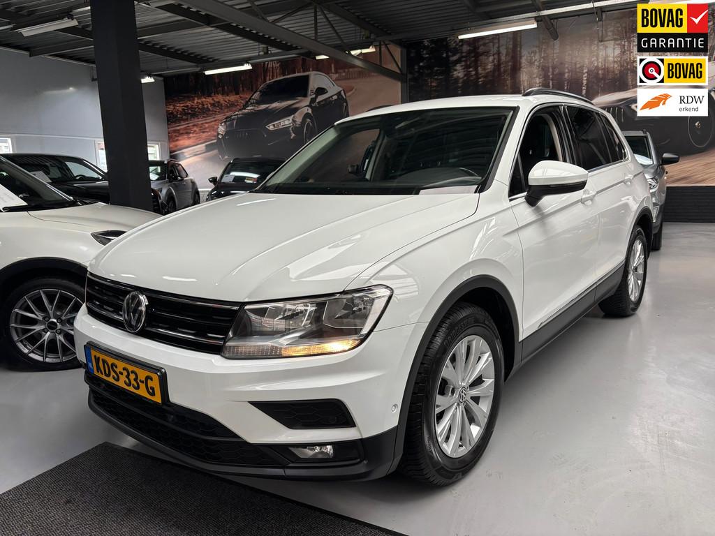 Volkswagen TIGUAN 1.5 TSI ACT Comfortline Business / Camera, Stof, 4 cilinders, Bedrijf, SUV of Terreinwagen