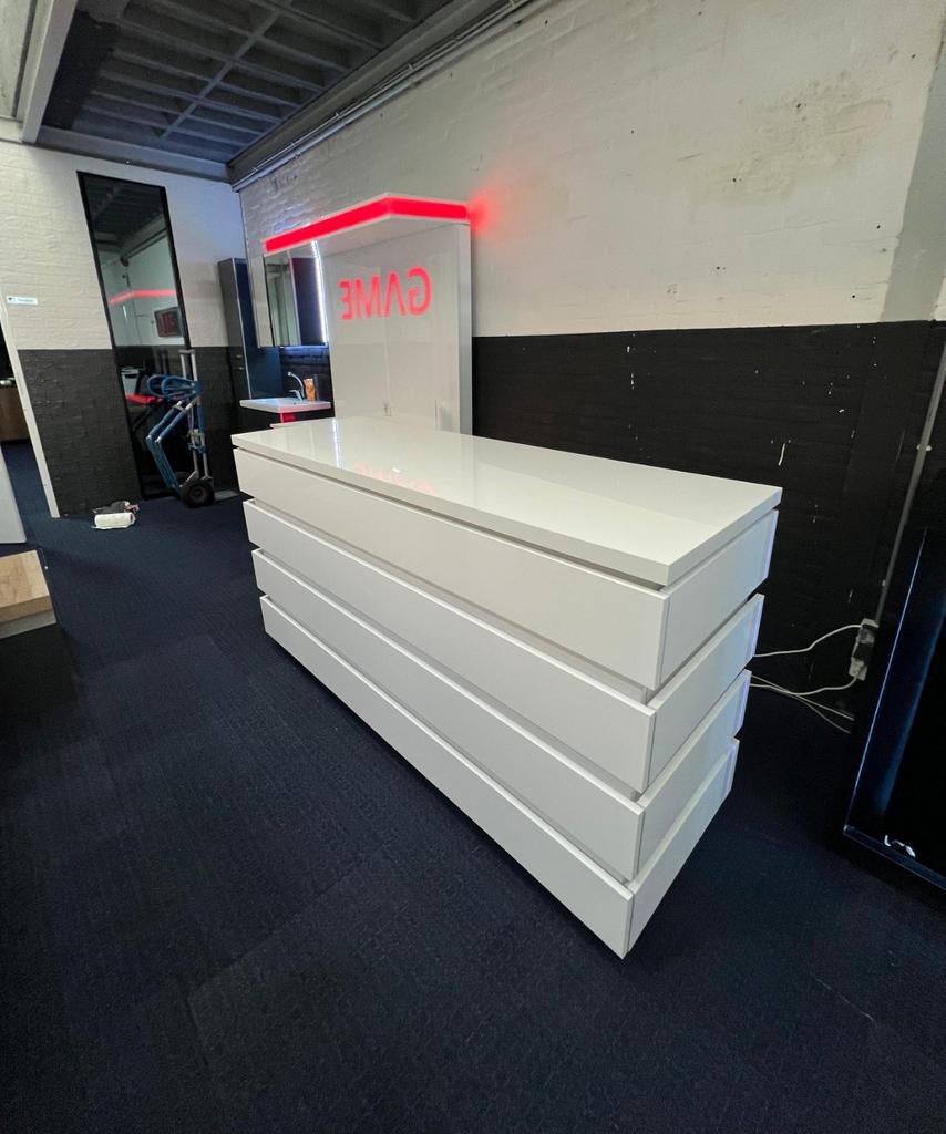 MOOI TOONBANK BALIE, Ophalen, Zo goed als nieuw