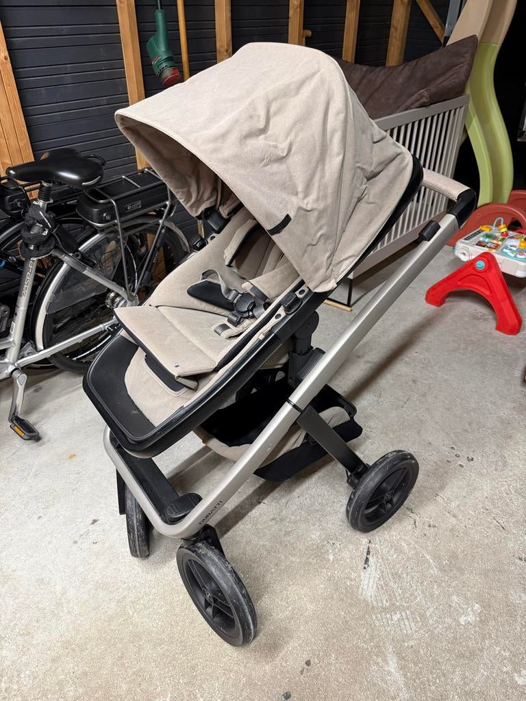 Dubatti Kinderwagen met reiswieg, zitstoel en autostoel, Kinderen en Baby's, Kinderwagens en Combinaties, Zo goed als nieuw, Combiwagen