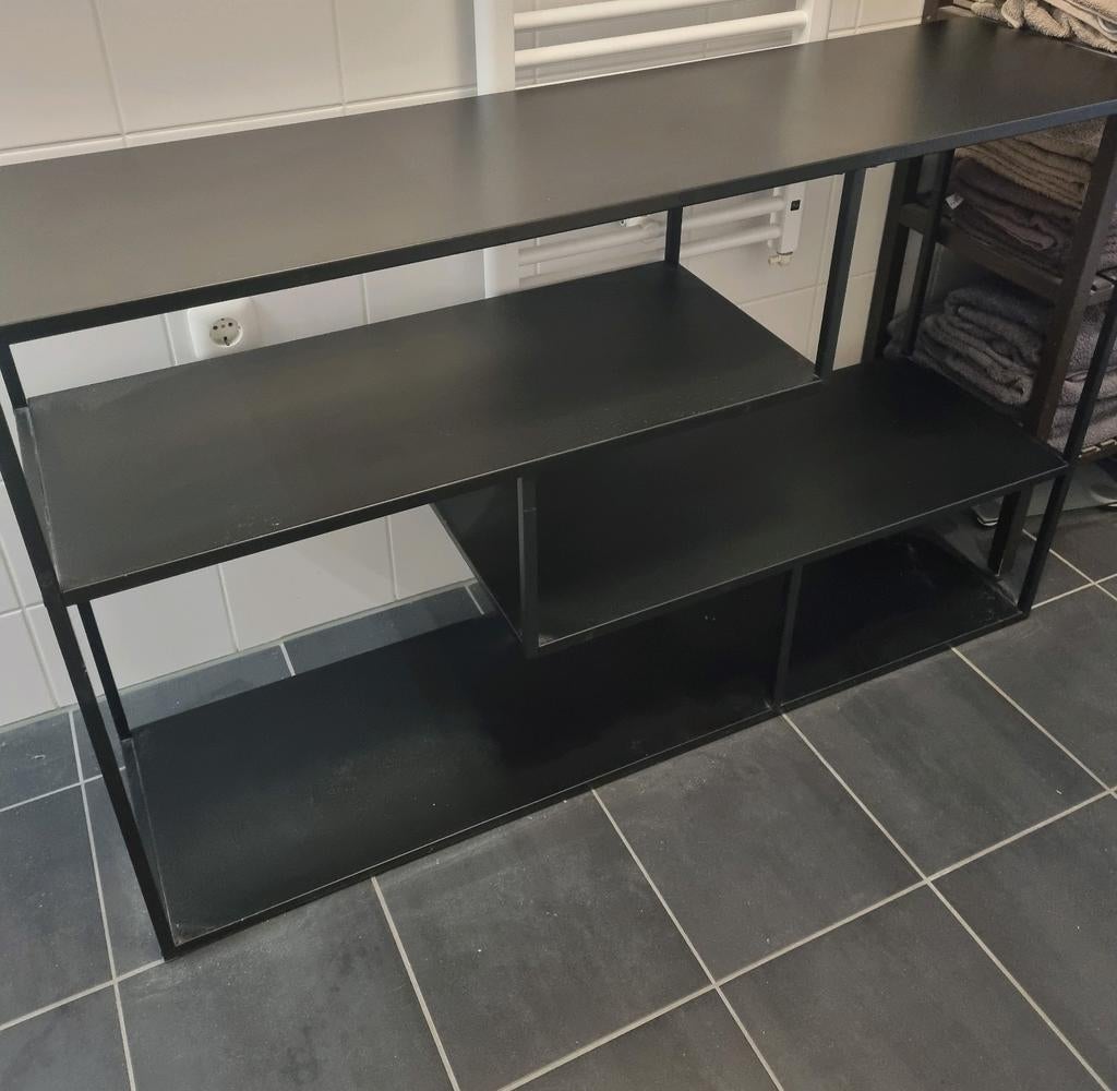 Stellingkast/dressoir Noor (karwei) zwart metaal, Ophalen, Gebruikt