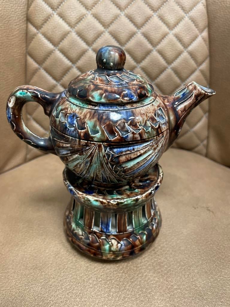 Keramieken Friese theepot met kerfsnijwerk, bruin en groen, Ophalen of Verzenden