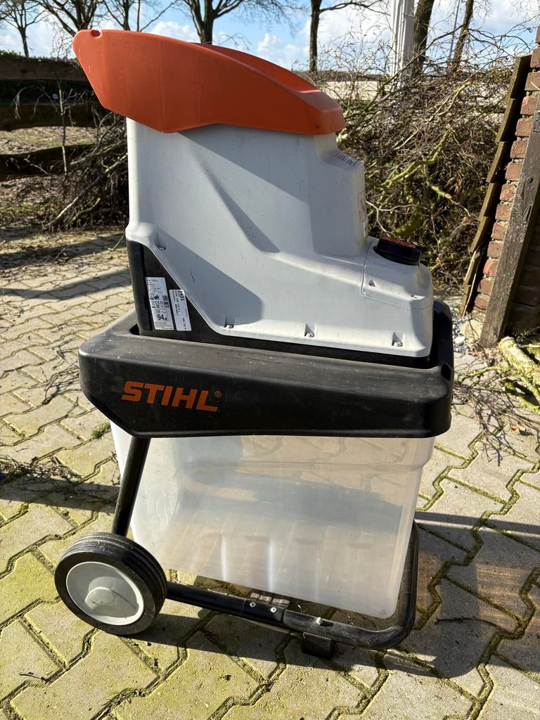 Stihl Tuinversnipperaar met opvangbak, model: GHE 135.0L, Tuin en Terras, Hakselaars, Ophalen, Zo goed als nieuw, Elektrisch, Met opvangbak