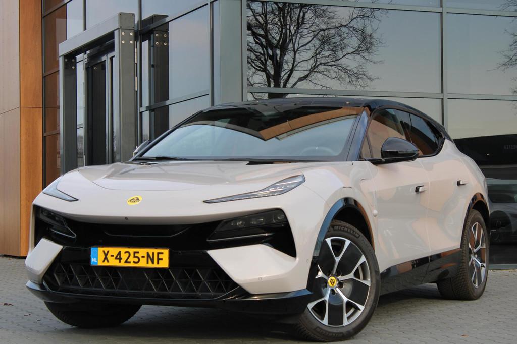 Lotus Eletre EDS 450 4WD 112 kWh, Auto's, Automaat, Gebruikt, Vierwielaandrijving, SUV of Terreinwagen
