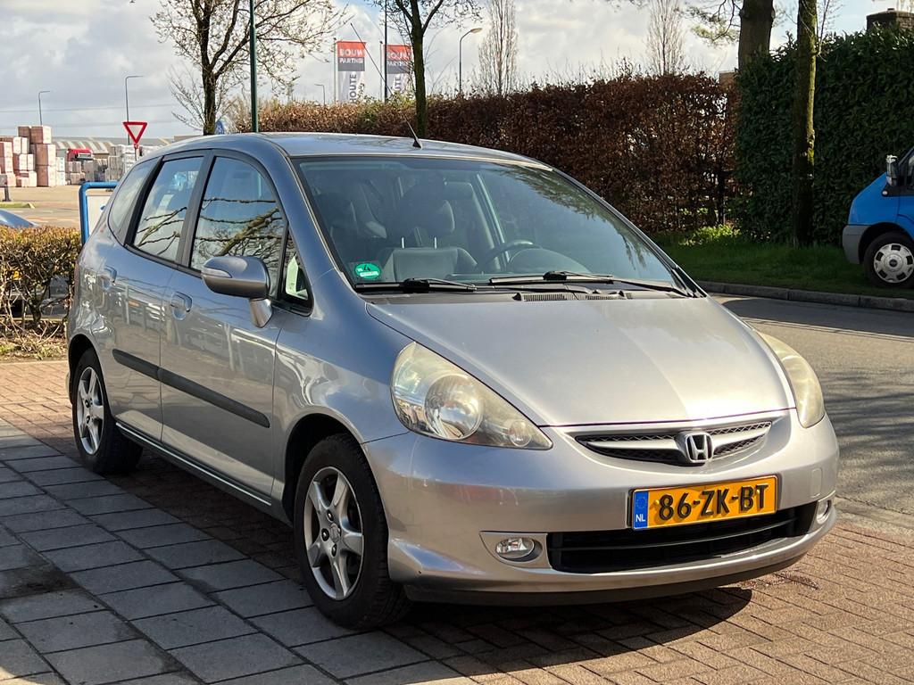 Honda Jazz 1.4 LS *Airco-Clima| APK 02-2027!, Voorwielaandrijving, 83 pk, 450 kg, 4 cilinders