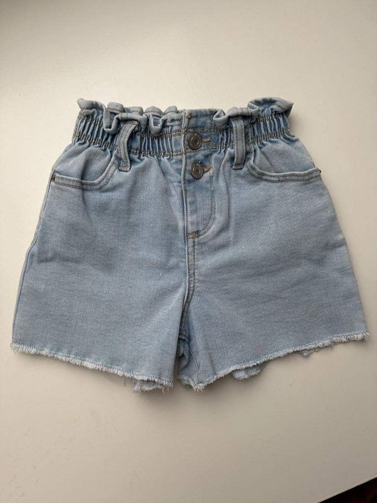 ZARA korte broek short jeans nieuwstaat maat 104, Broek, Jongen of Meisje, Ophalen of Verzenden, Zo goed als nieuw