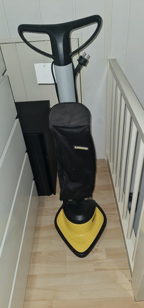 Kärcher FP 303
boenmachine, Ophalen, Zo goed als nieuw