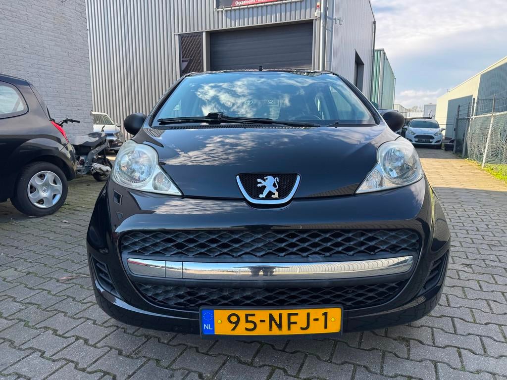 Peugeot 107 1.0-12V XR - 5 Deurs - 2e Eigenaar - N.a.p / Lag, Voorwielaandrijving, Stof, Zwart, 4 stoelen