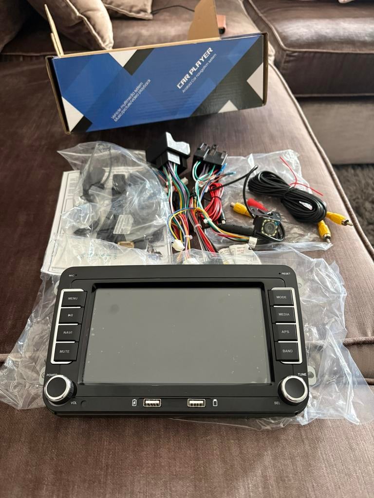 VW autoradio nieuw, Auto diversen, Autoradio's, Ophalen of Verzenden, Zo goed als nieuw