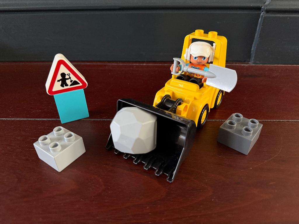 Lego Duplo Bulldozer #10930, Ophalen of Verzenden, Zo goed als nieuw, Complete set, Duplo