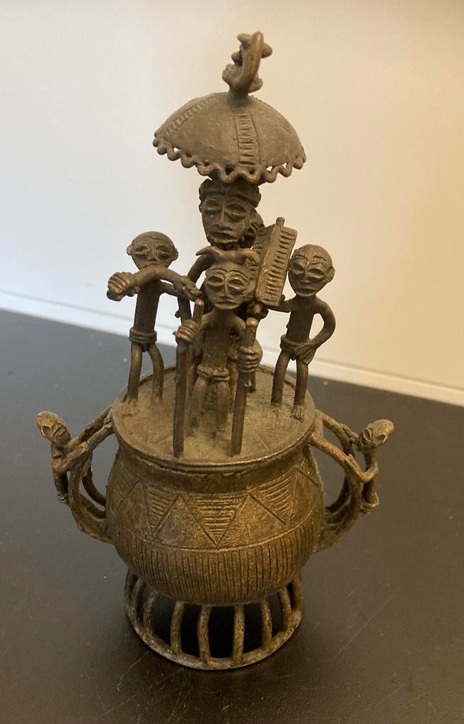 Oude Ashanti Kuduo-pot Ghana brons afrikaanse kunst, Ophalen of Verzenden, Brons