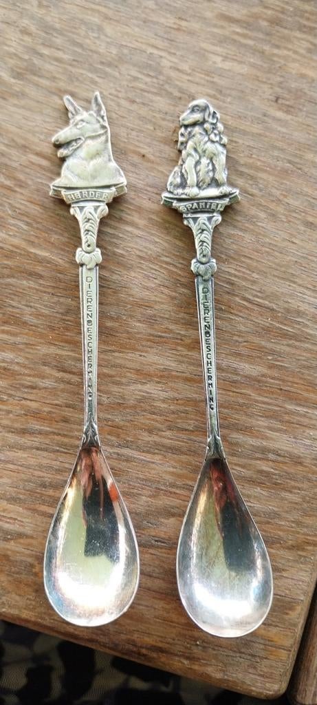 Collectie verzilverde lepeltjes. Hond, boot, schild, steden, Ophalen of Verzenden