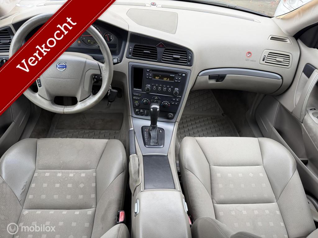 Volvo V70 2.4 Kinetic AUTOMAAT / YOUNGTIMER, Blauw, 2435 cc, 5 cilinders, 5 stoelen