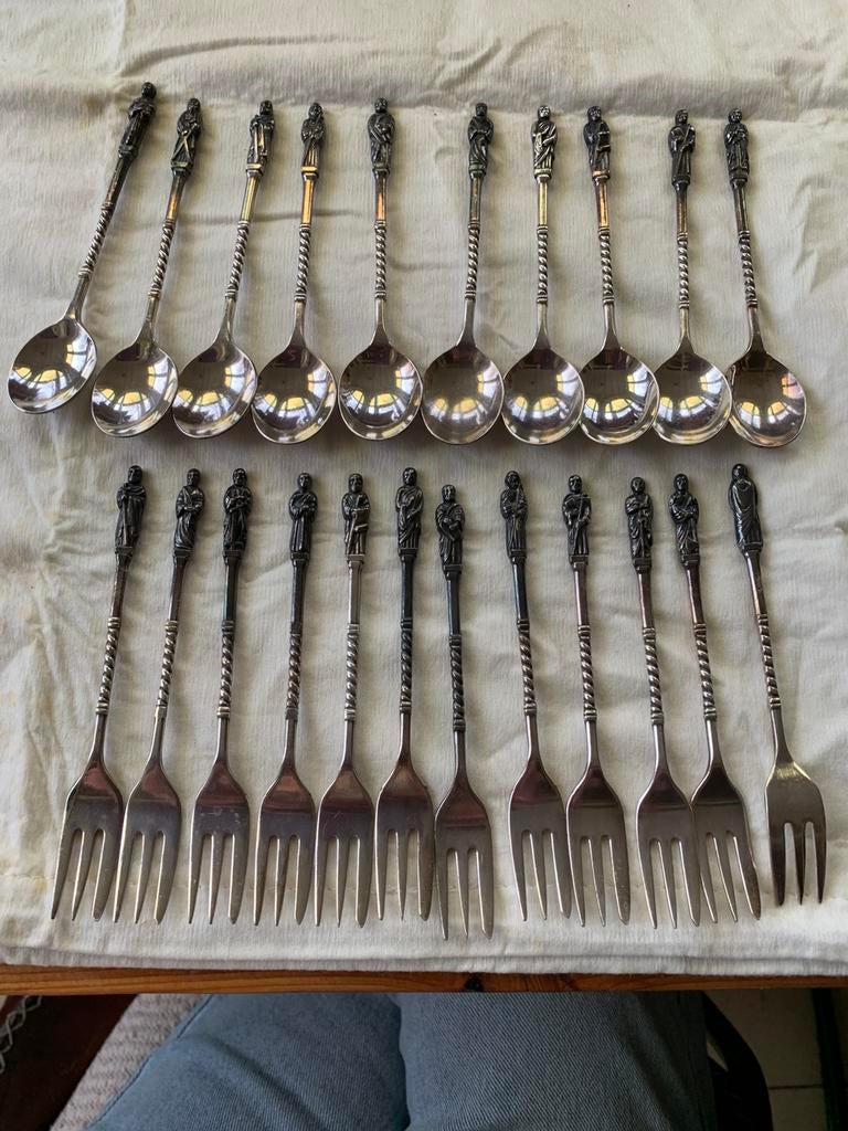Verzilverde apostel gebaksvorkjes  en lepeltjes, Ophalen of Verzenden