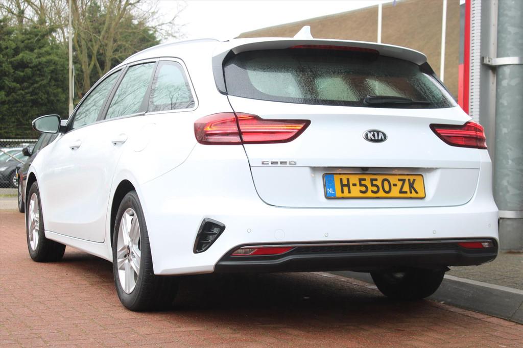 KIA Ceed Sw 1.0 T-GDi *DynamicLine* | Carplay | Camera | Nav, Stof, Gebruikt, Wit, Origineel Nederlands