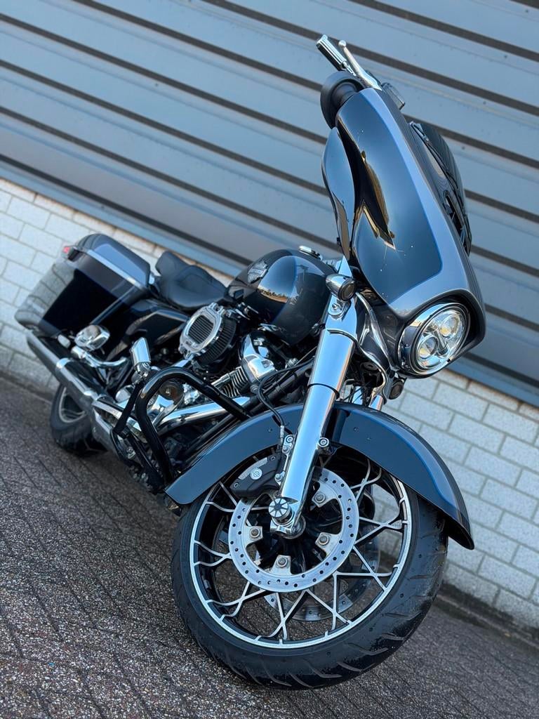 Harley Davidson FLHXS Street Glide Special 114 two Tone Chro - foto 2