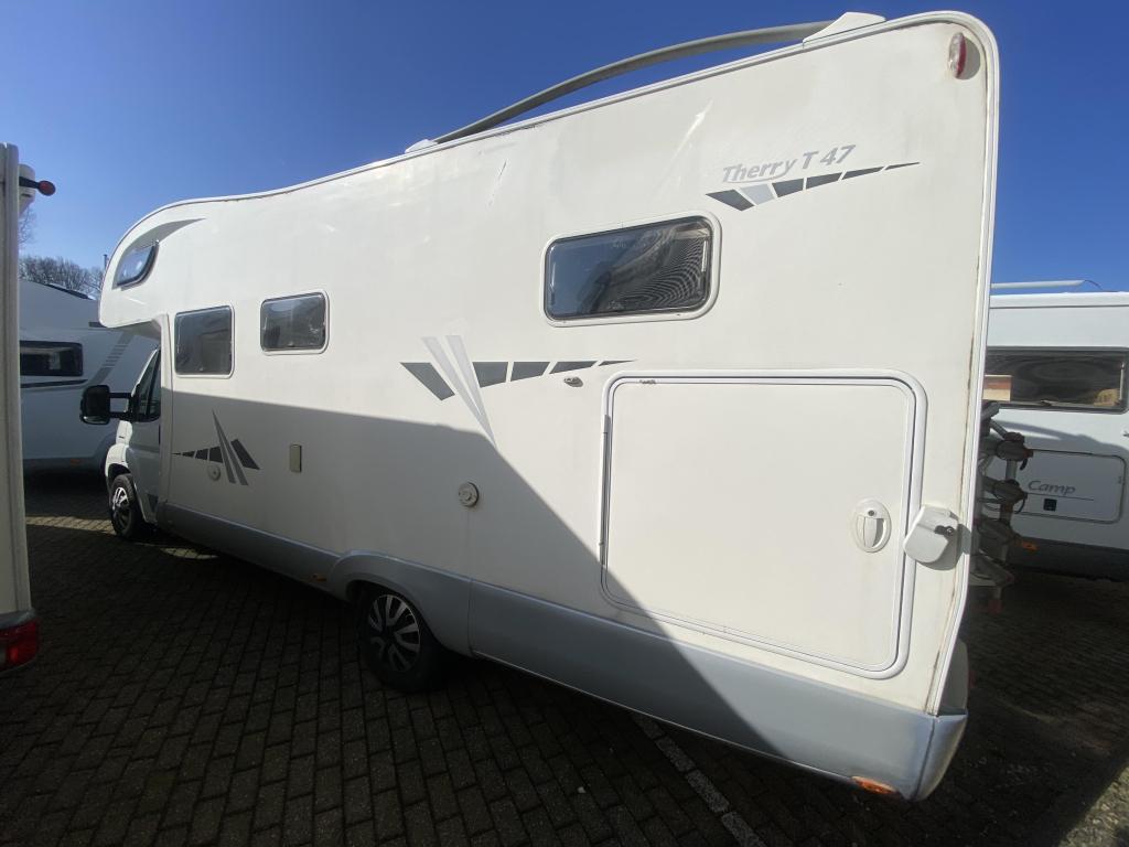 Giottiline Therry 47 T Enkelle bedden dak Airco, Caravans en Kamperen, Overige merken, Chemisch toilet, Startonderbreker, Fiat