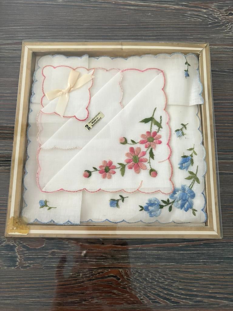 Handgemaakte zakdoeken Zwitserland, Ophalen of Verzenden