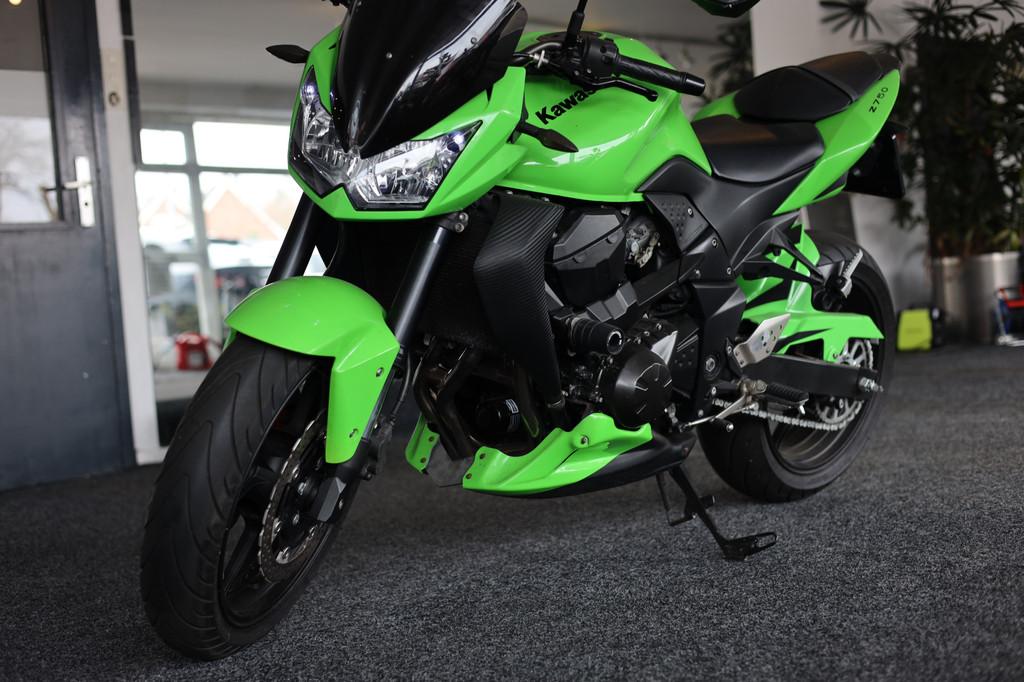 Kawasaki Z 750 ZEER NETJES | 27416 KM ONDERHOUD | LEO VINCE, Hamburgerweg 183
3851EL  ERMELO, NL, Info@autobronkhorst.nl, Bedrijf